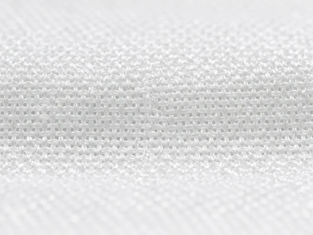 Texture du tissu d'une housse anti-punaises : tissage dense à revêtement imperméable
